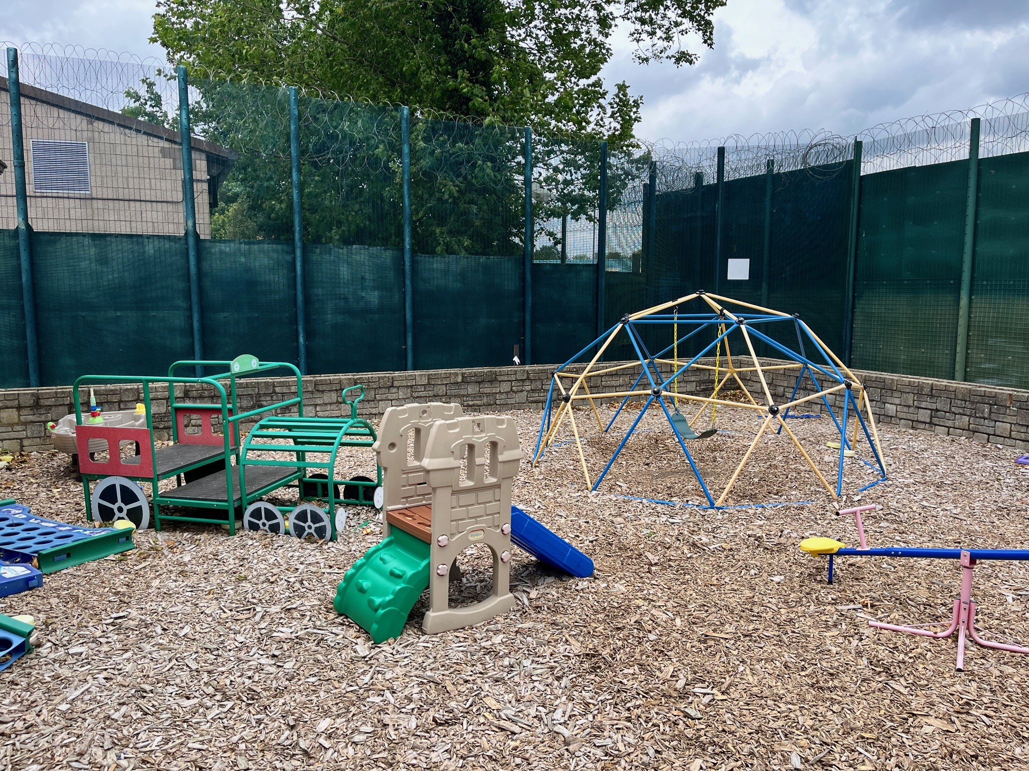 Highdown Primary HMP High Down - Prison Advice and Care Trust