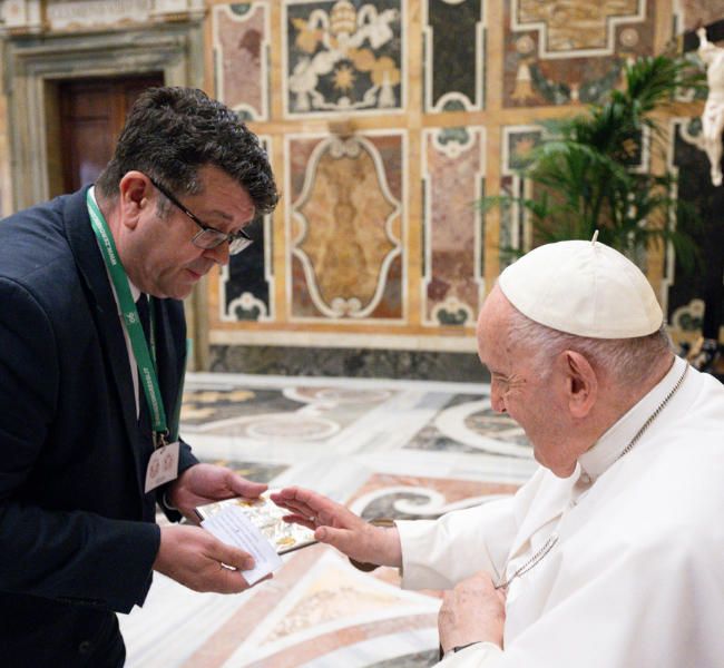 Pact CEO Andy Keen-Downs with Pope Francis
